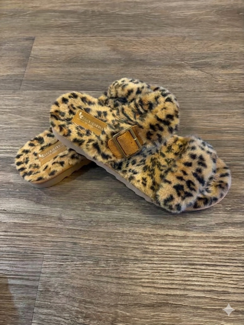 Koolaburra By UGG Women Cozy Leopard Print Faux Fur Slide Size 10